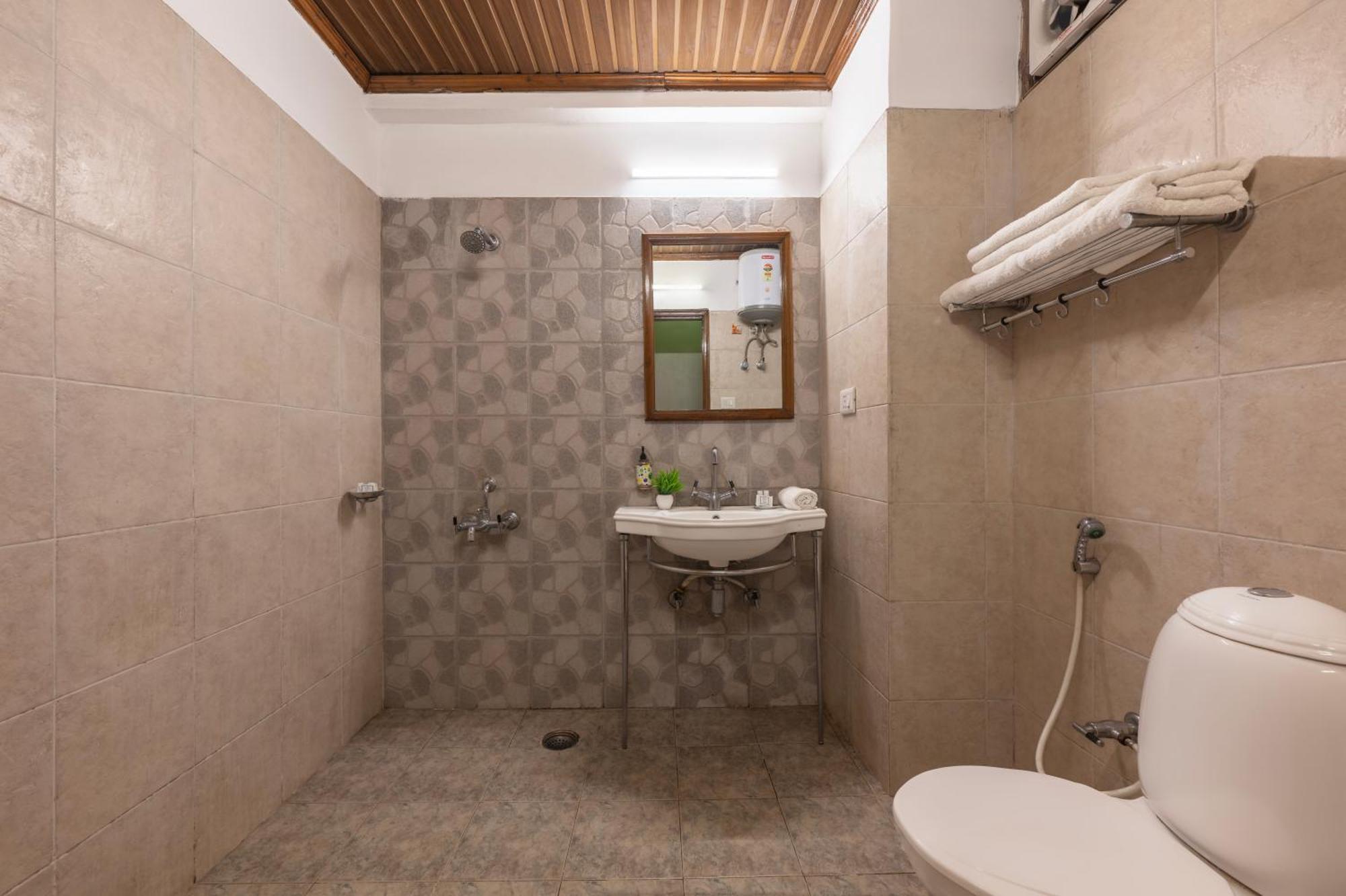 Wingait Inn - Hotel Near Mall Road Shimla Ngoại thất bức ảnh
