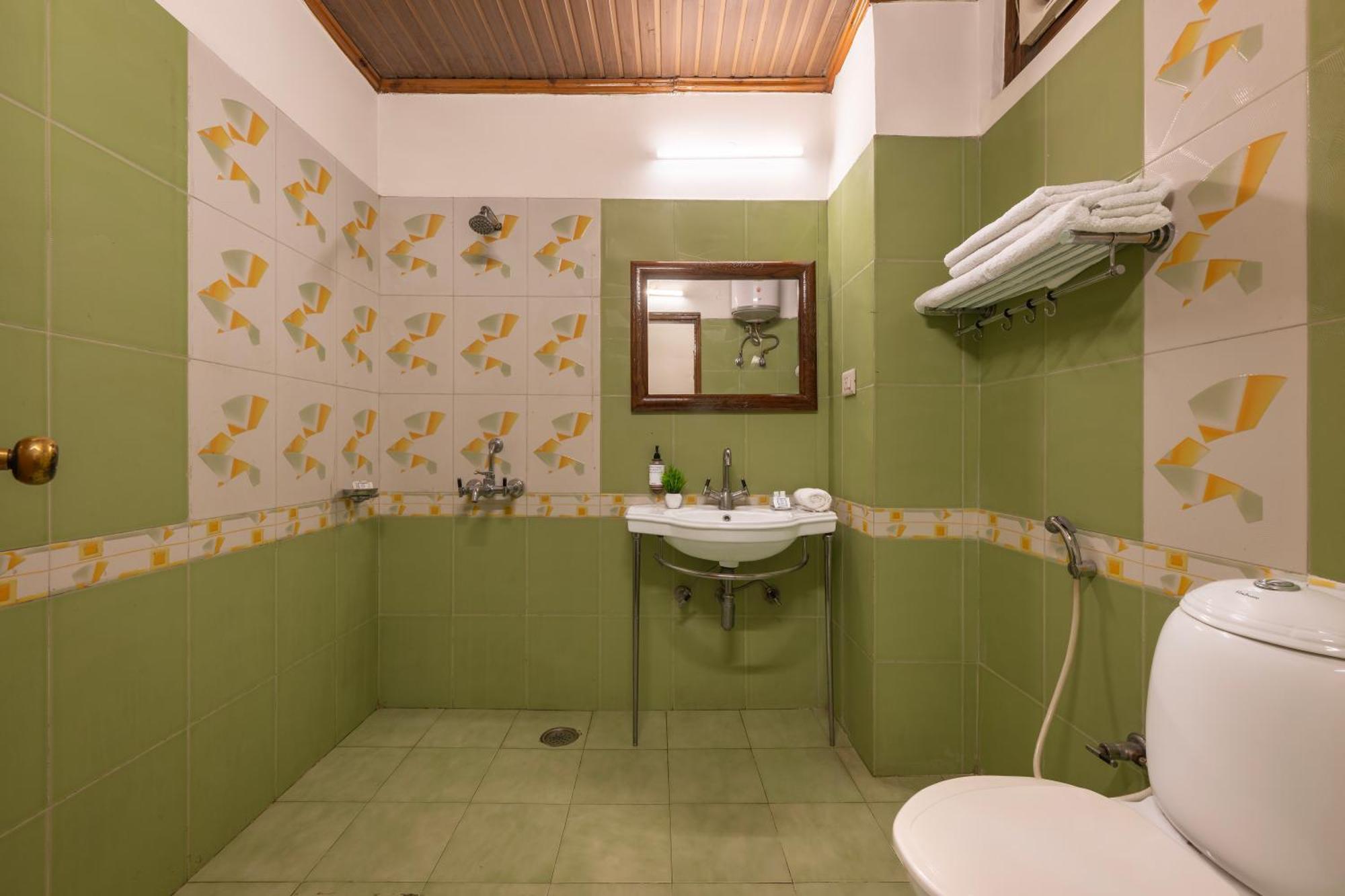 Wingait Inn - Hotel Near Mall Road Shimla Ngoại thất bức ảnh